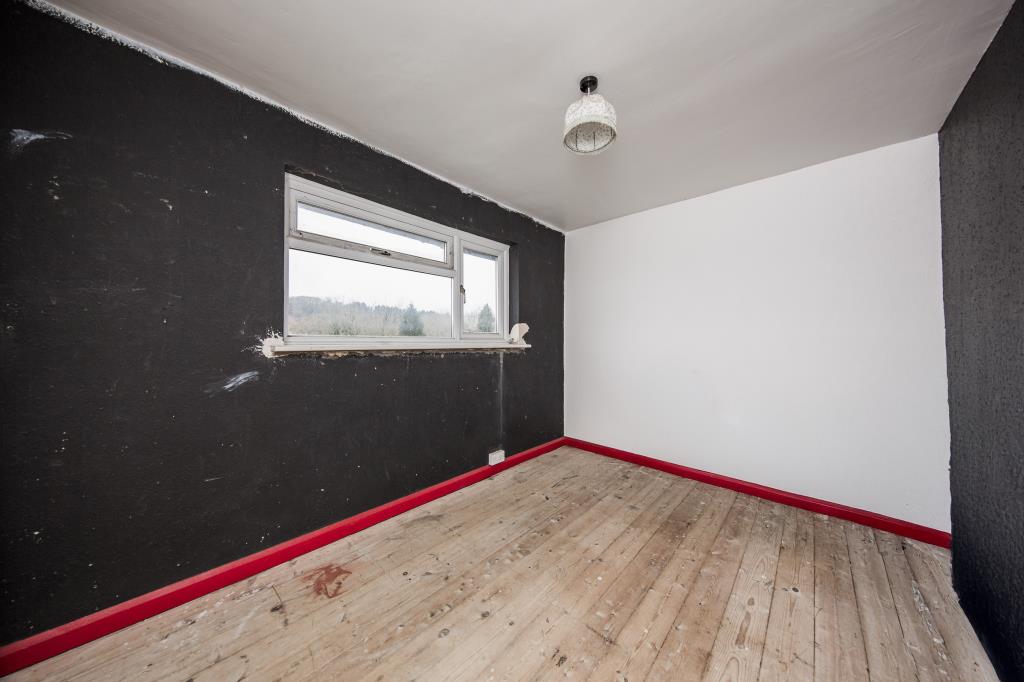 Lot: 7 - SEMI-DETACHED HOUSE FOR IMPROVEMENT - Bedroom Two
